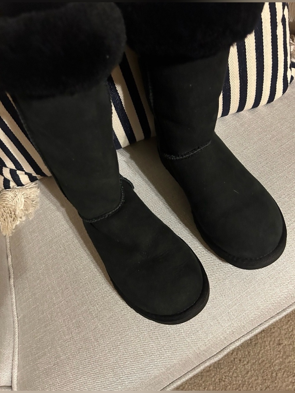 UGG Black Women's Shearling-Lined Winter Boots